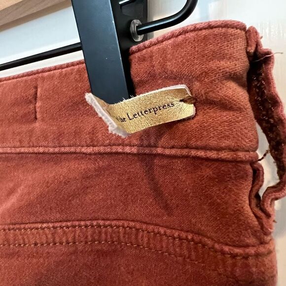 Pilcro and the Letterpress Script Crushed Velvet Rust Pants Size 26 - Picture 5 of 9